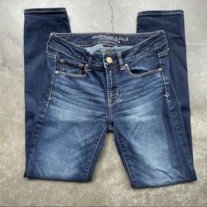American Eagle dark wash skinny jeans